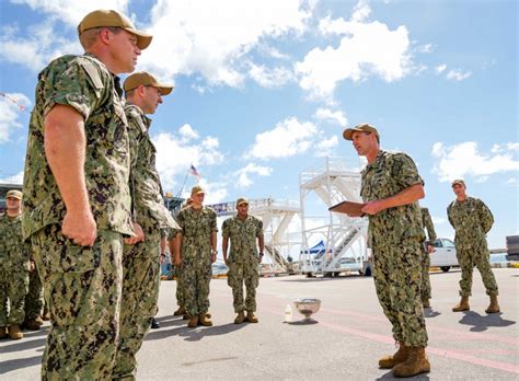 Sailors Aboard USS Oklahoma City Receive Battle ‘E’ Award > U.S. Indo ...