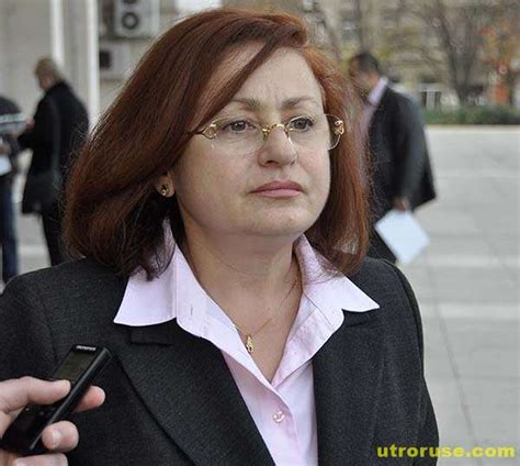 Eмел Етем: Живеем в един филм на ужасите - Утро