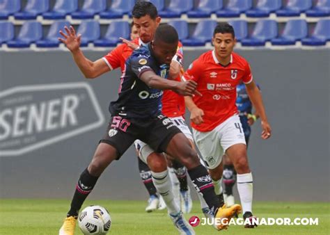 Pronóstico Independiente del Valle vs Universidad Católica sábado 26