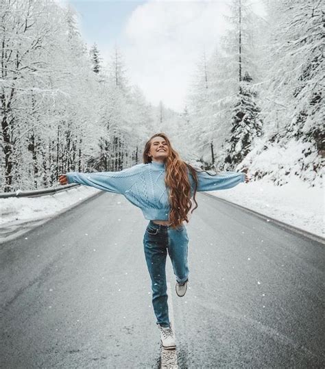 Pin by Eryn Calderon on Photoshoot | Winter portraits photography, Snow ...
