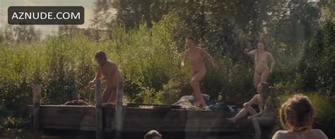 HANDELSER VID VATTEN NUDE SCENES AZNude