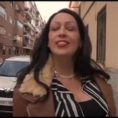 Brunette Mature Sofia Gets Her Life Back Thanks To XHamster