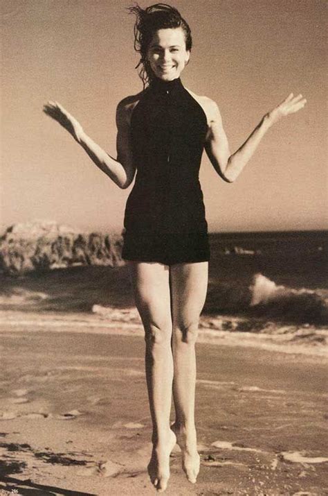 7 Hot Sexy Lena Olin Bikini Pics