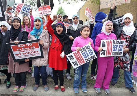 Scores Of Students Parents Protest Sex Ed Curriculum Outside South Windsor School Windsor Star