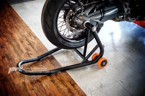 Paddock Stand Service For Bmw Rninet