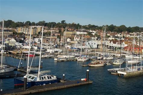 Floating Bridge to Cowes Cycle Track - PedalAid