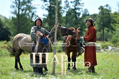 "Шар гэгээ" уран сайхны кино Хангарьд цомын эзэн боллоо