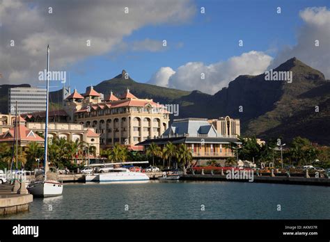 mauritius port louis le caudan waterfront harbour stock photo alamy