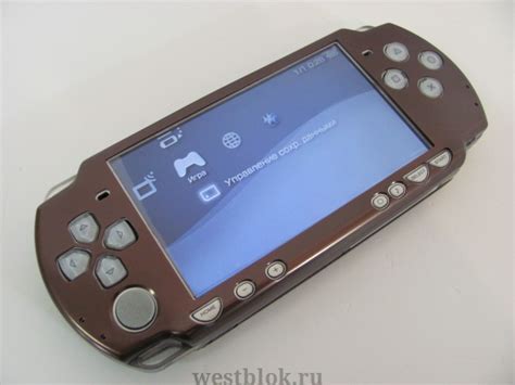Портативная игровая консоль Sony PSP 2000