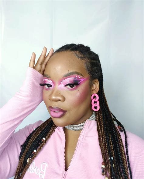 Extreme Glam Makeup Looks