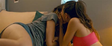 Naked Nichole Sakura In Teenage Cocktail