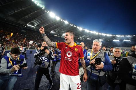 Roma Fans Collect Over 11 000 For Gianluca Mancini S Fine Which Will