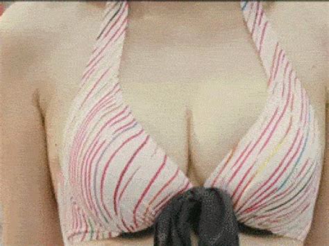 Tr N Ki U N H Nh Ph T Cho M N Tu T Bikini V L I Xe Khi Say R U