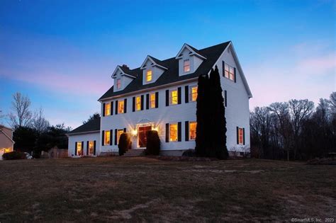 85 Honey Hill Rd New Hartford Ct 06057 See Est Value Schools And More
