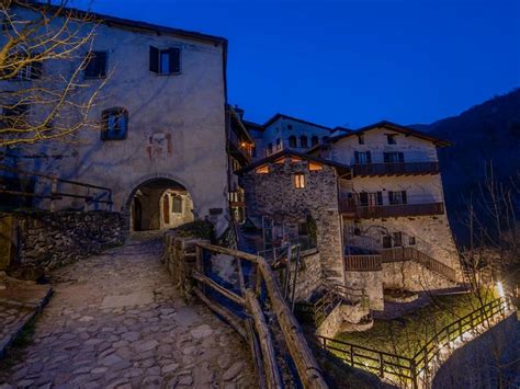 Visita Cornello Dei Tasso Borgo In Lombardia Italia It