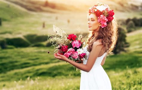 Wallpaper Greens Field Grass Girl Landscape Flowers Bouquet