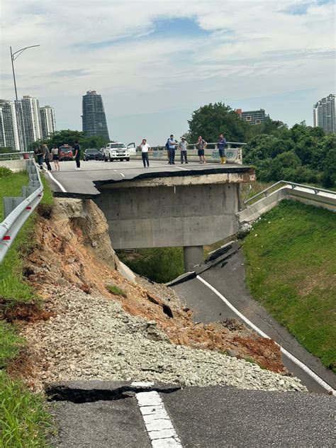 Mohd Redzuan Abdul Manap On Twitter Kejadian Tanah Mendap Sepanjang