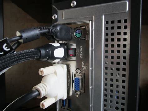 Как подключить проектор к ноутбуку: пошаговая инструкция