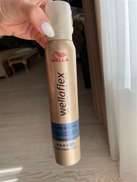 Wella Wellaflex Volume Repair Mousse Fixante Volume et Vitalité 200