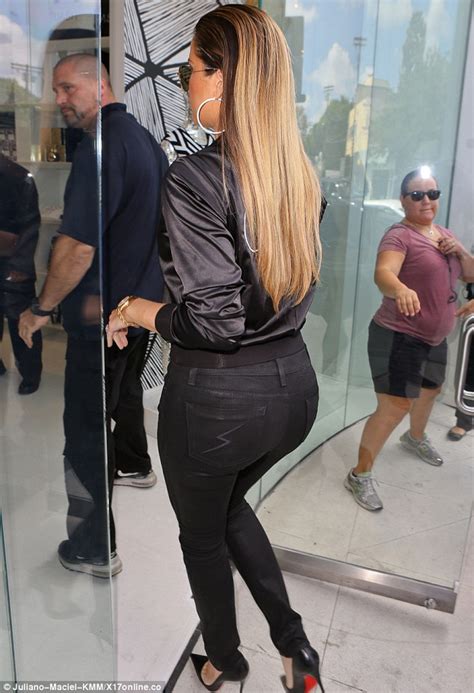 Curvy Latina Big Booty Nayara