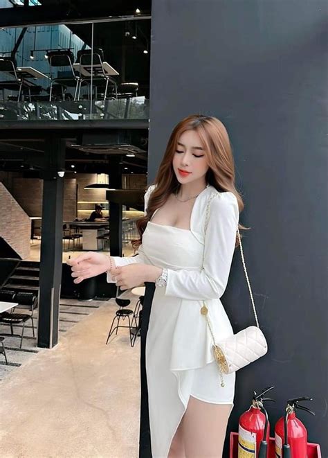 Bộ sưu tập hơn 1000 mẫu đầm dự tiệc xẻ tà sang chảnh hot nhất