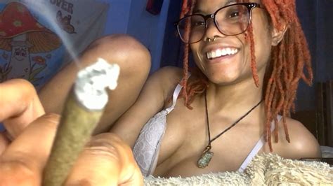 Tiny Cupcake Smoking Hot ManyVids