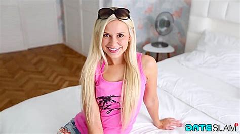 Free Porn Video Lucie Bikini Blonde Date Twat On Holiday In Bali