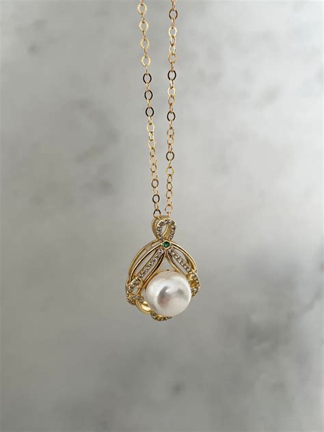 Gold Filled Vintage Style Pearl Necklace Victorian Pearl Medallion