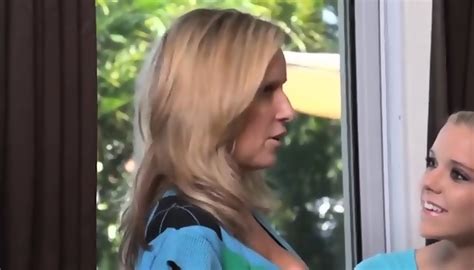 Accidentally Lesbian 2 1 Halle Von Jodi West