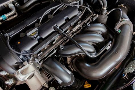 quels sont les elements qui constituent  moteur de voiture