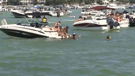 Officials Provide Tips On Boat Safety Ahead Of Holiday Weekend Wsvn 7news Miami News