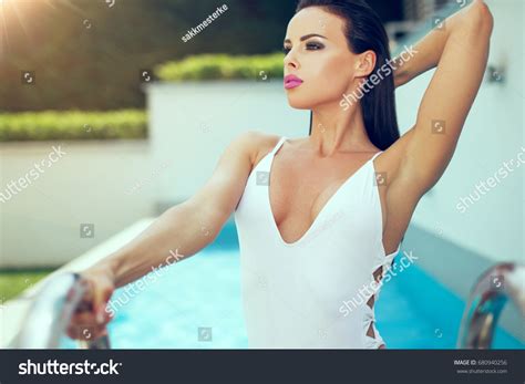 Sexy Brunette Woman Swimsuit Looking Away Stock Photo 680940256 Shutterstock