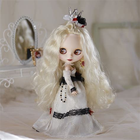 Snow White Premium Custom Neo Blythe Doll With Blonde Hair White Skin Matte Cute Face