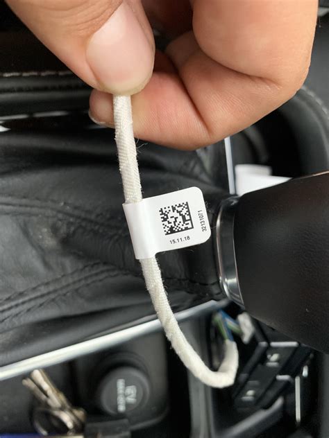 Замена кнопок на руле — Volvo V90 Cross Country, 2 л, 2019 года ...