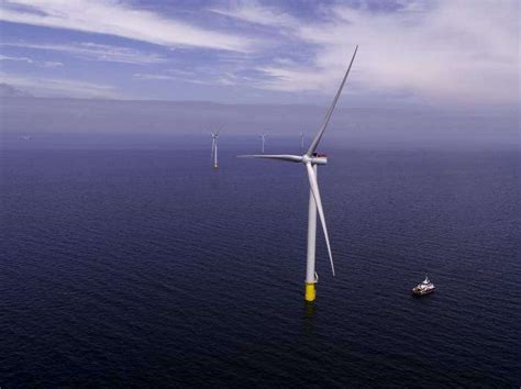 Vattenfall Inaugurates Scandinavias Largest Offshore Wind Farm 4c