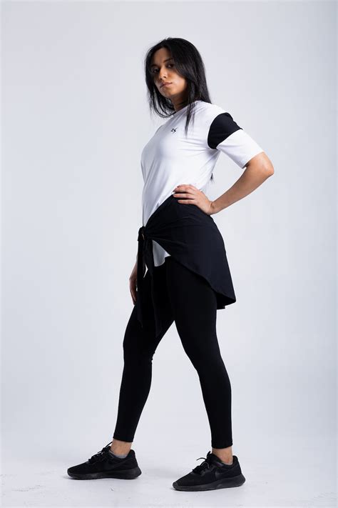 Gym Hip Cover For Workout Stay On Track