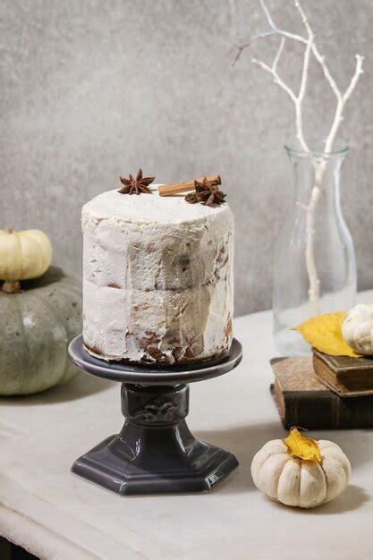 Premium Photo Autumn Naked Cake