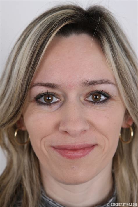 Amateur Model Jana Strips Off All Her Clothes For A Close Up Of Her Pussy NakedPics