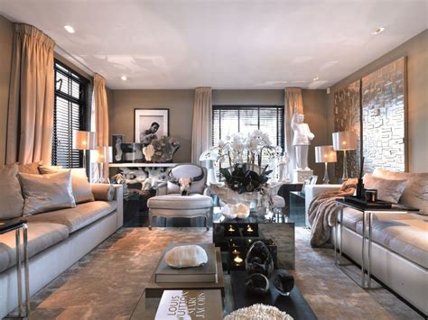 Eric Kuster Metropolitan Luxury — James Bond Inspired Tv Room Design