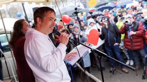 Weitere Anklage gegen Querdenken Gründer Ballweg zugelassen SWR Aktuell