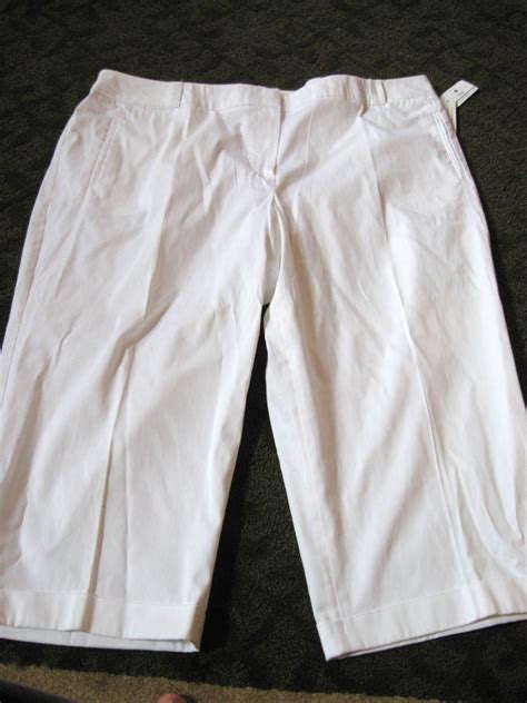 Nwt Womens Larry Levine Woman White Capri Pants W Ebay