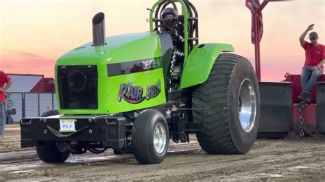 Deutz Prostock Tractor In Rock Valley Ia At Outlaw Truck And Tractor Pull Youtube