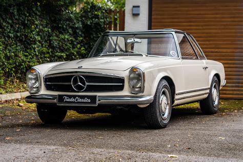 1967 Mercedes Benz 250 SL Pagoda