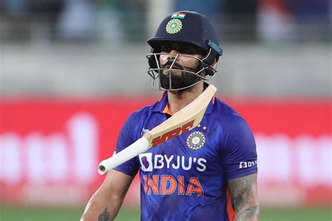 Virat Kohli goes aerial | ESPNcricinfo.com