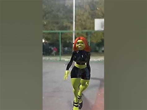 Жена Шрека наашлась на футбольный площадке!!! - YouTube