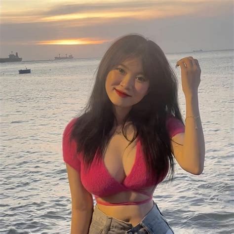 Stream HOT TIKTOK Anh Sẽ Là Một Chàng Trai Luôn Mang Vác Tương Lai Cho Em Chàng Trai Của Em