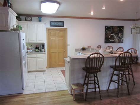 Luxurious Lake House with Fully Stocked Kitchen