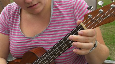 Hot Cross Buns Uke YouTube