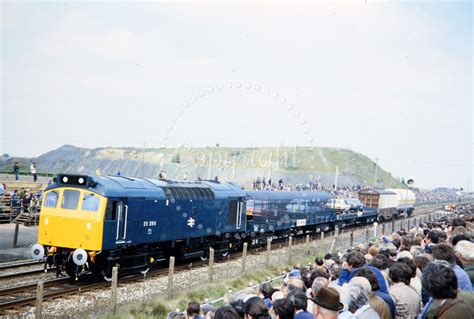 The Transport Treasury Class 24 25 26 27 Jmt32258 Uk Br Class 25 25296 At Rainhill