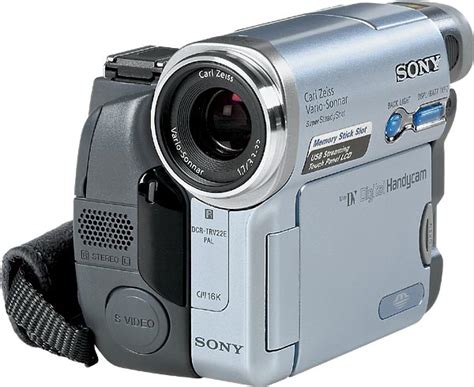 Видеокамеры : Sony DCR-TRV22E